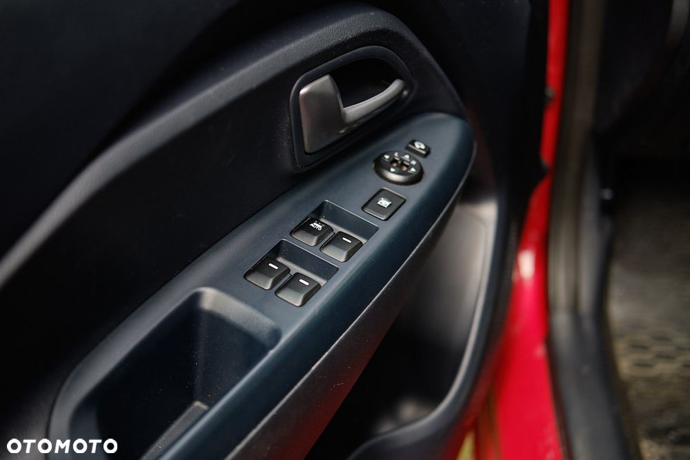 Kia Rio 1.2 Business Line - 6