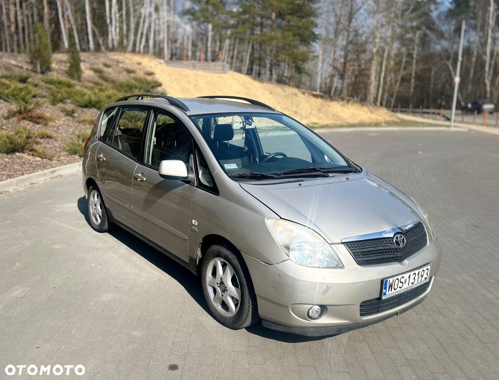 Toyota Corolla Verso 2.0 D-4D - 3