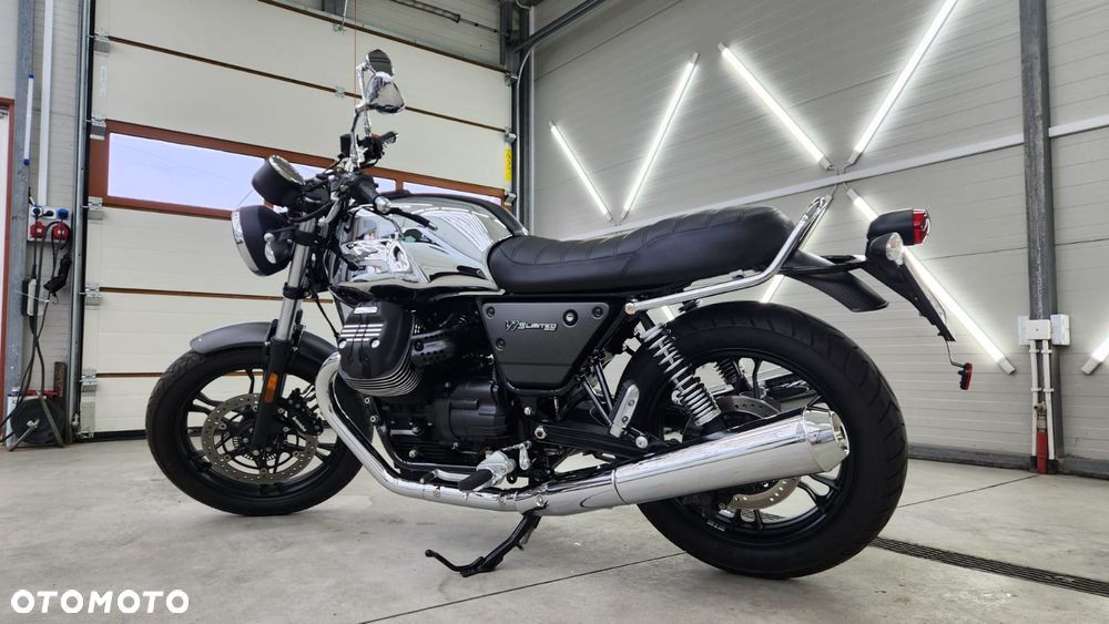 Moto Guzzi V7 - 11