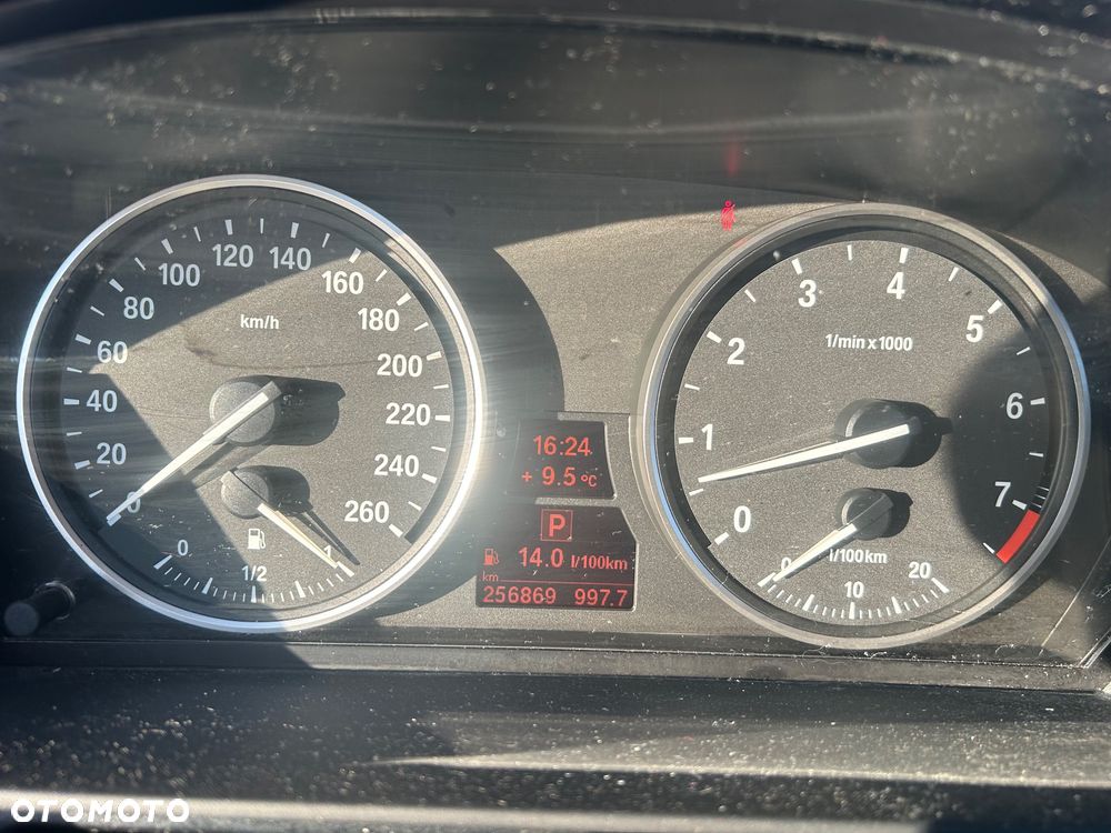 BMW Seria 5 525i Edition Exclusive - 28