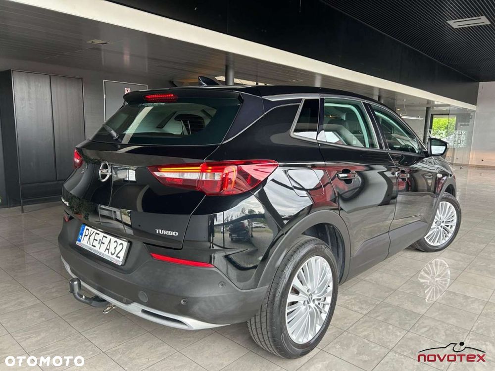 Opel Grandland X 1.2 Start/Stop Automatik Design Line - 2