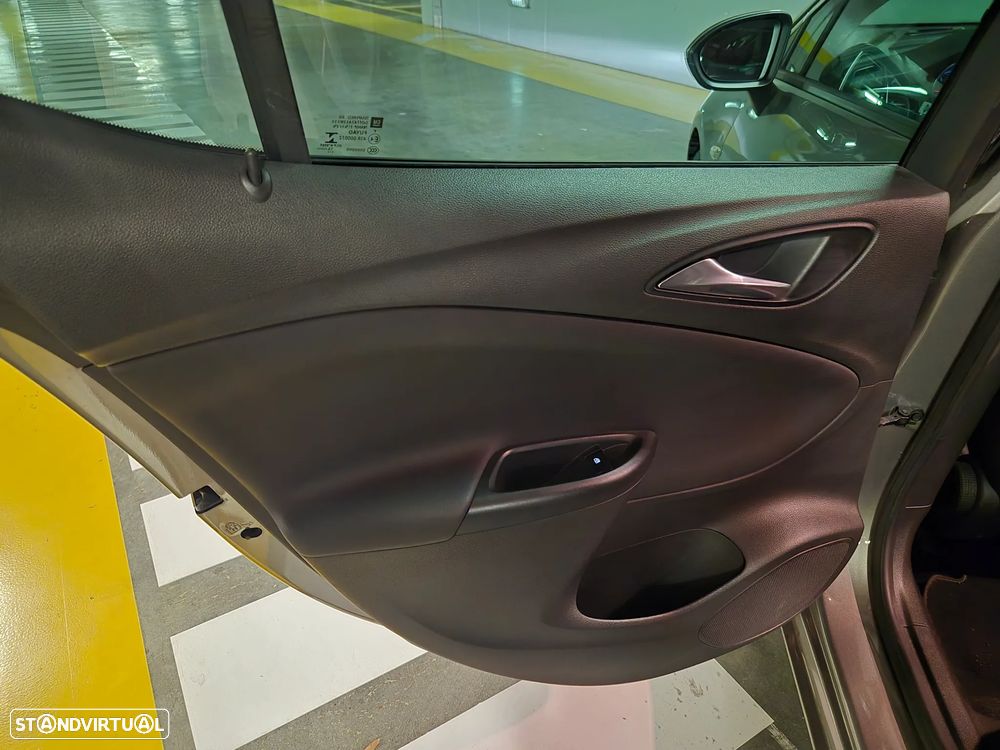 Opel Astra 1.6 CDTI Innovation S/S - 33