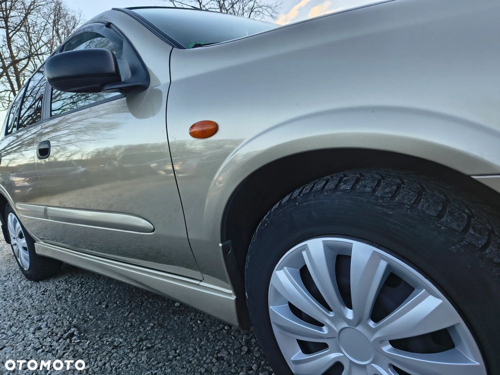 Nissan Almera 1.5 visia - 10