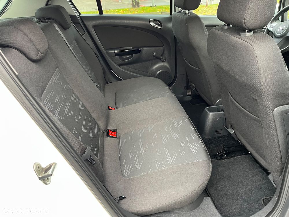 Opel Corsa 1.4 16V Satellite - 22