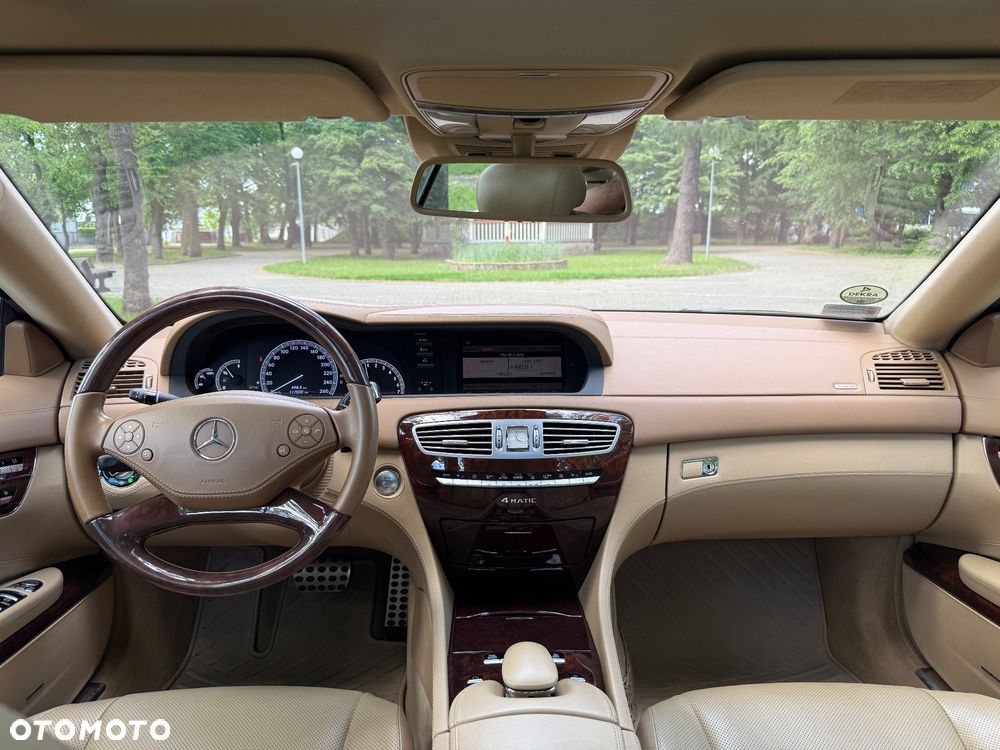 Mercedes-Benz CL 500 4-Matic BlueEff - 31