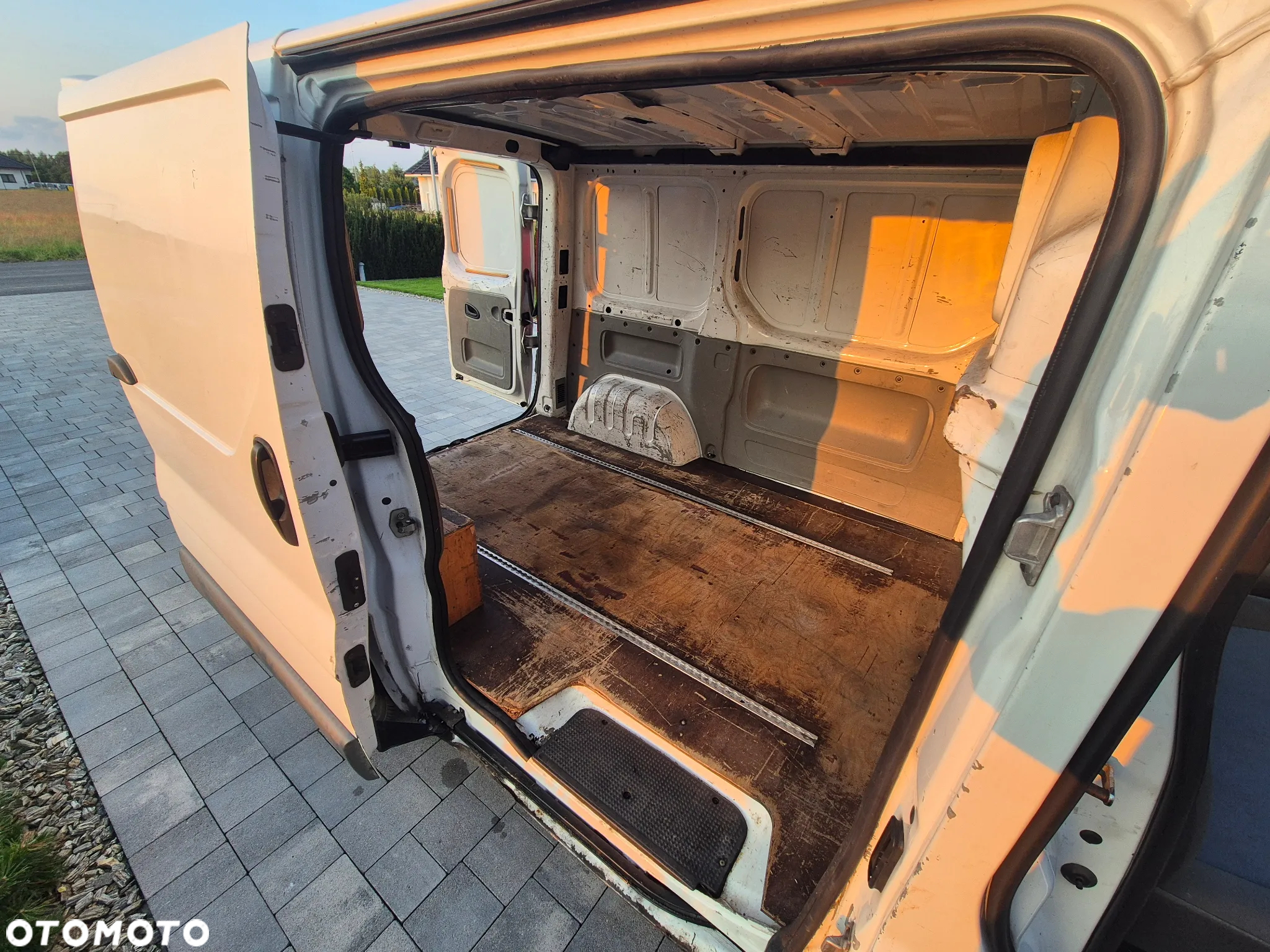 Renault TRAFIC - 17