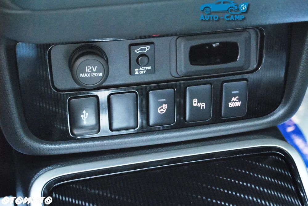 Mitsubishi Outlander PHEV Instyle + - 32