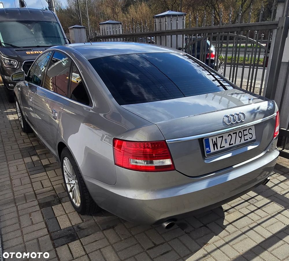 Audi A6 Limousine 2.4 - 3