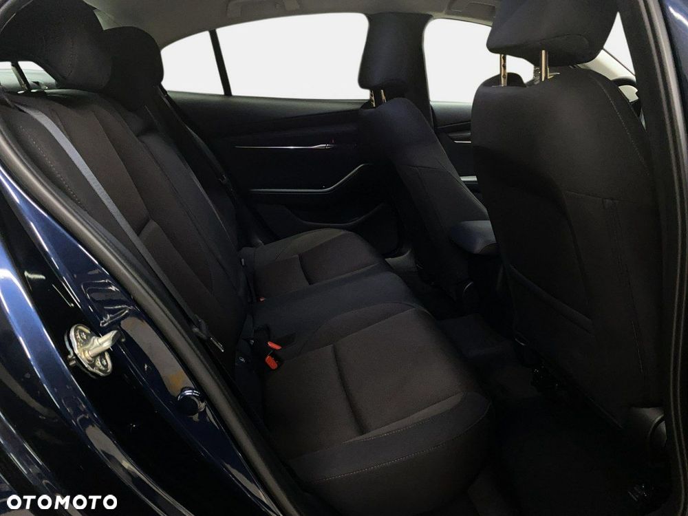 Mazda 3 - 16
