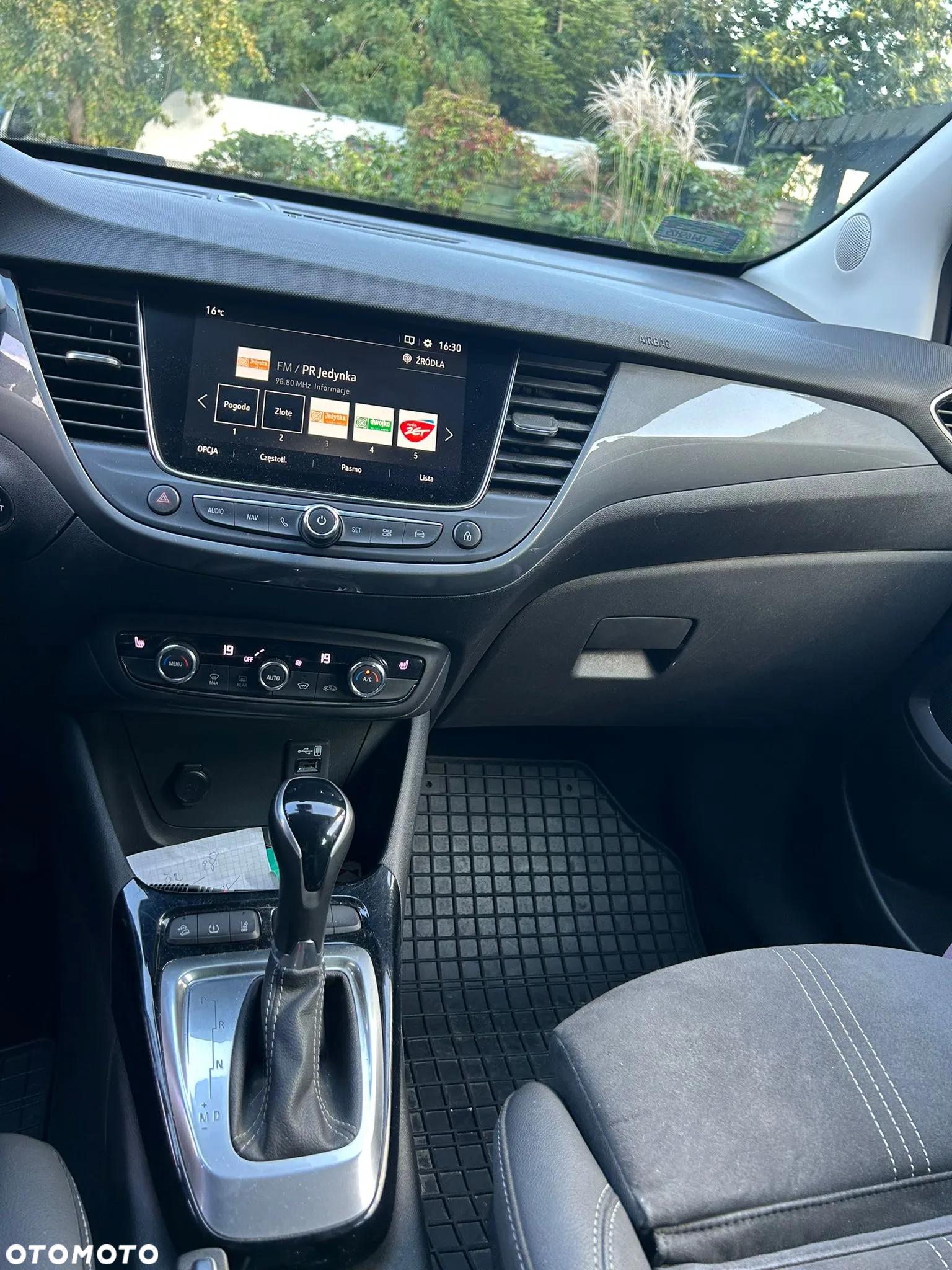 Opel Crossland X ver-1-2-t-elegance - 4