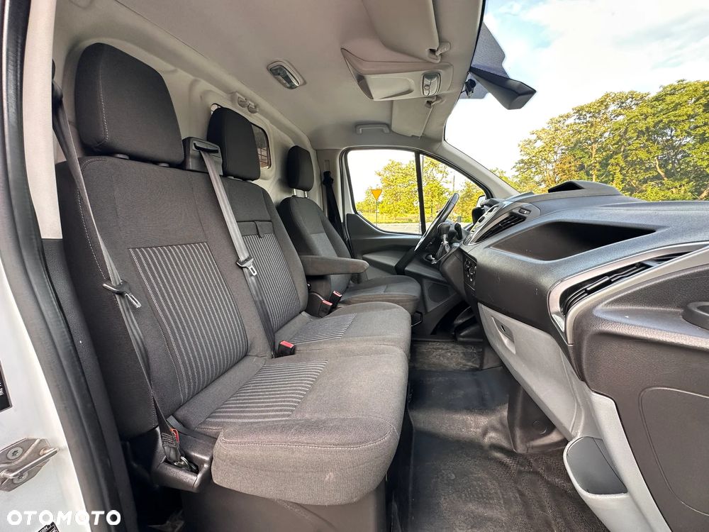 Ford Transit Custom Maxi - 12
