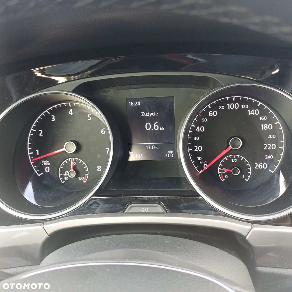 Volkswagen Touran 1.5 TSI EVO Trendline - 16