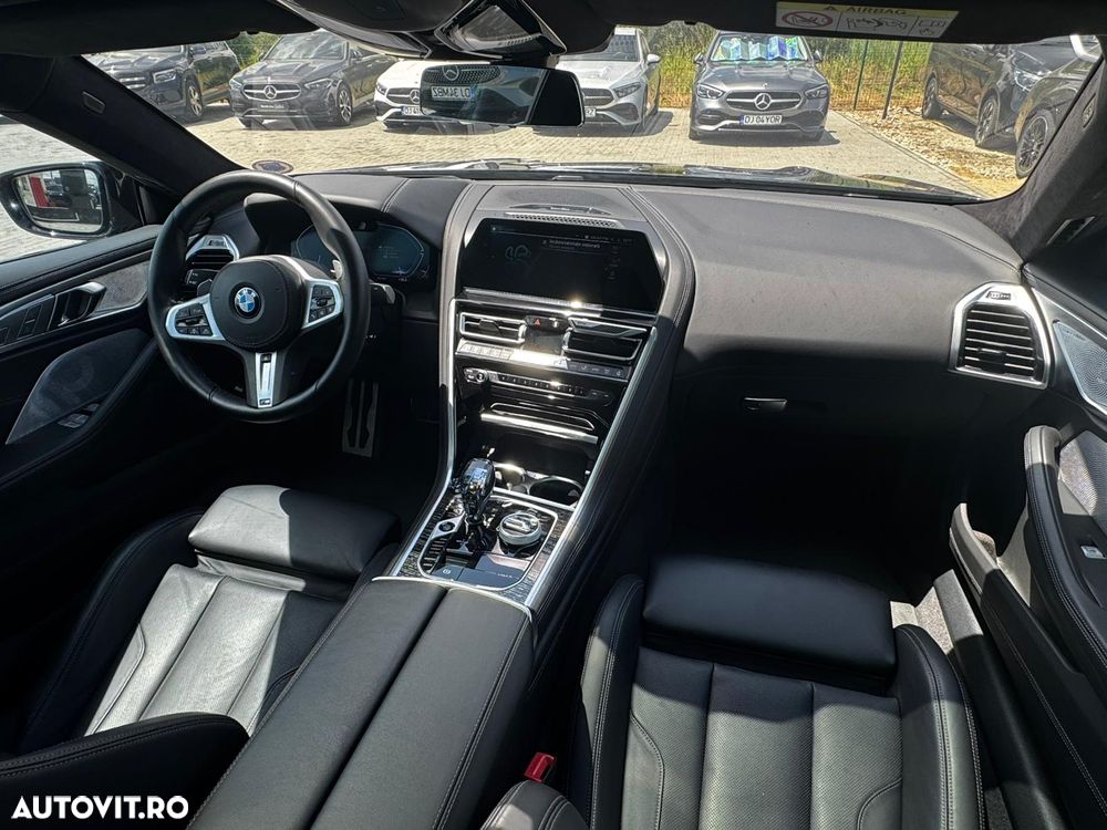 BMW Seria 8 - 22
