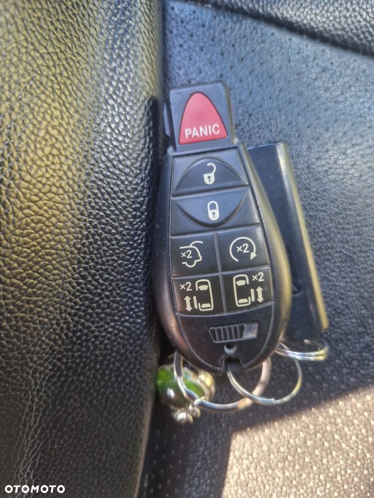 Dodge Grand Caravan 3.6 R/T - 22