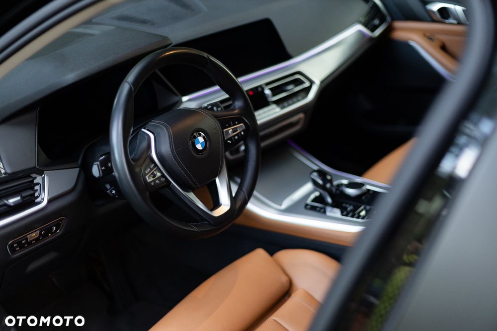 BMW X5 xDrive40i - 12