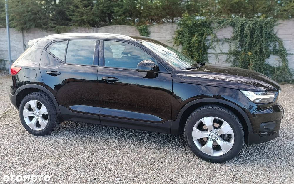 Volvo XC 40 T2 Momentum Pro - 11