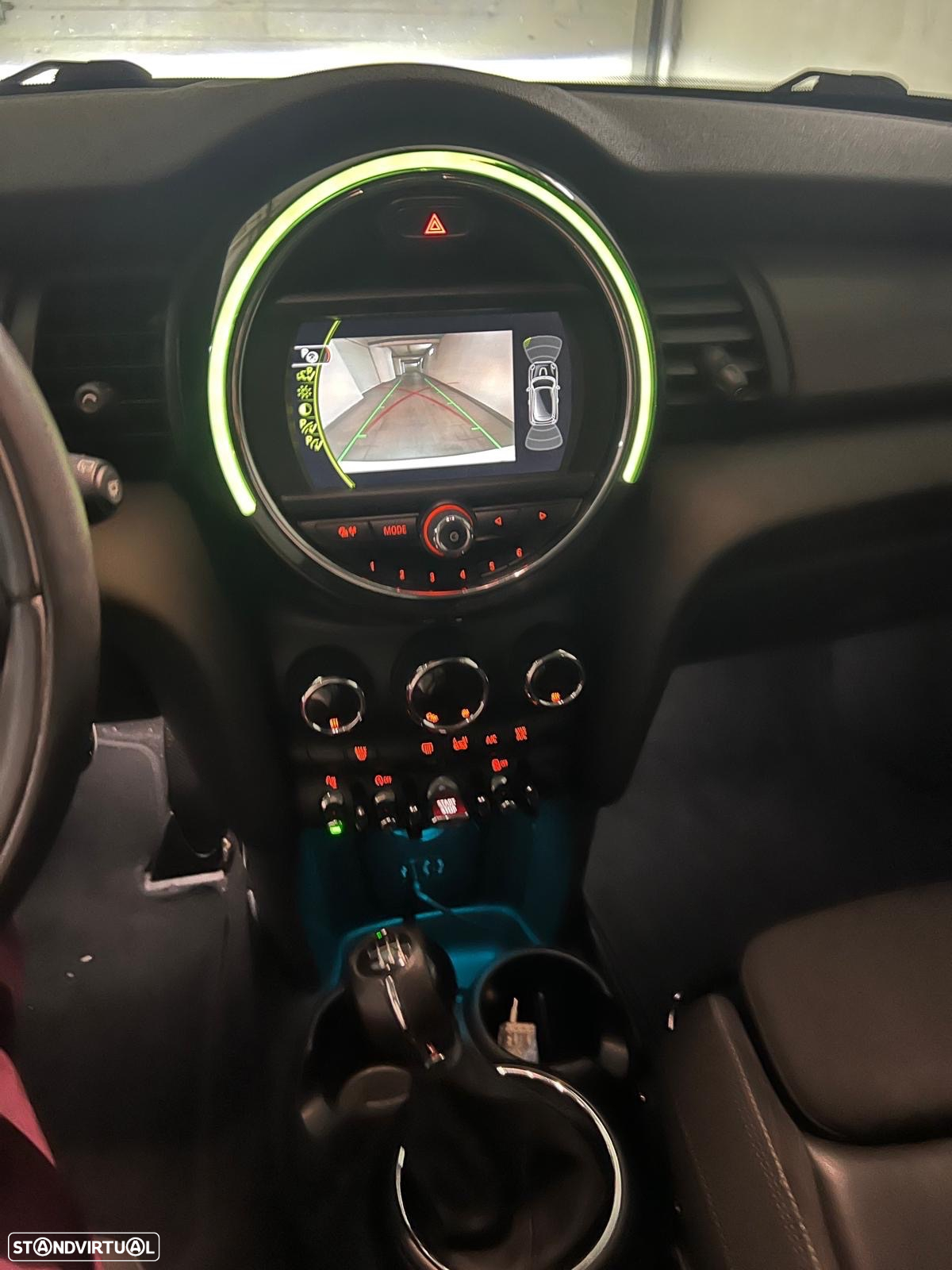 MINI 3 Portas One - 10