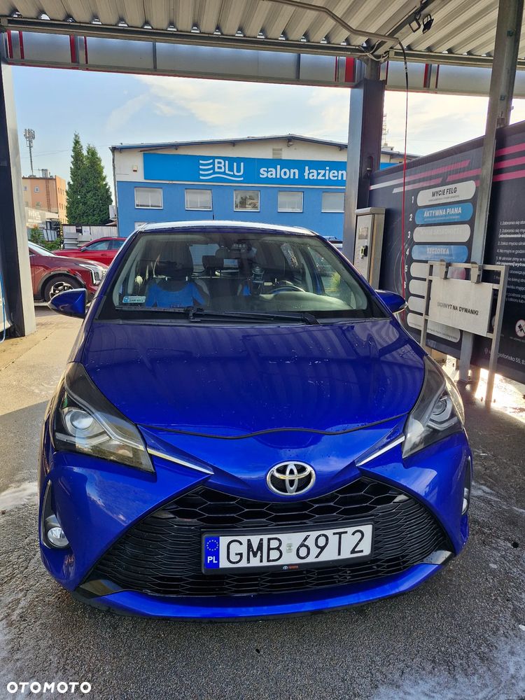 Toyota Yaris 1.5 Premium - 1