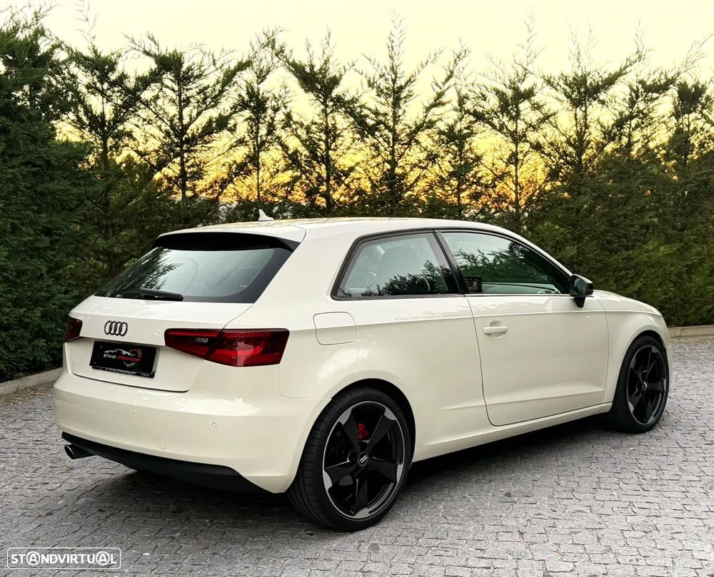 Audi A3 1.6 TDI S line Sport Pack - 9