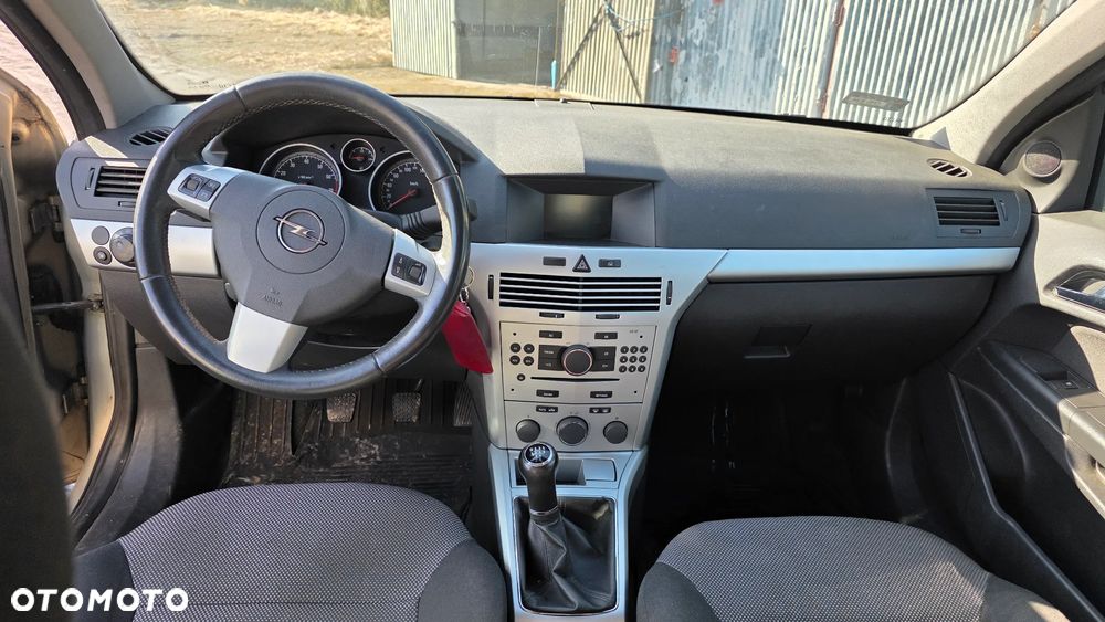 Opel Astra 1.6 - 10