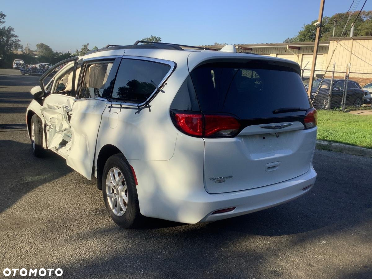 Chrysler Voyager - 3