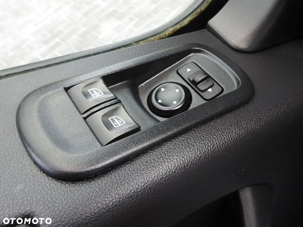 Opel MOVANO PLANDEKA 10 PALET WEBASTO TEMPOMAT KLIMATYZACJA PNEUMATYKA  165KM - 28