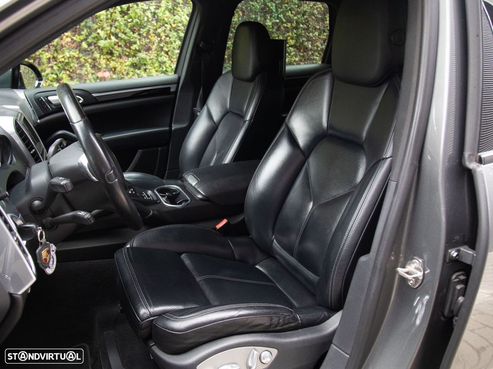 Porsche Cayenne II - 17
