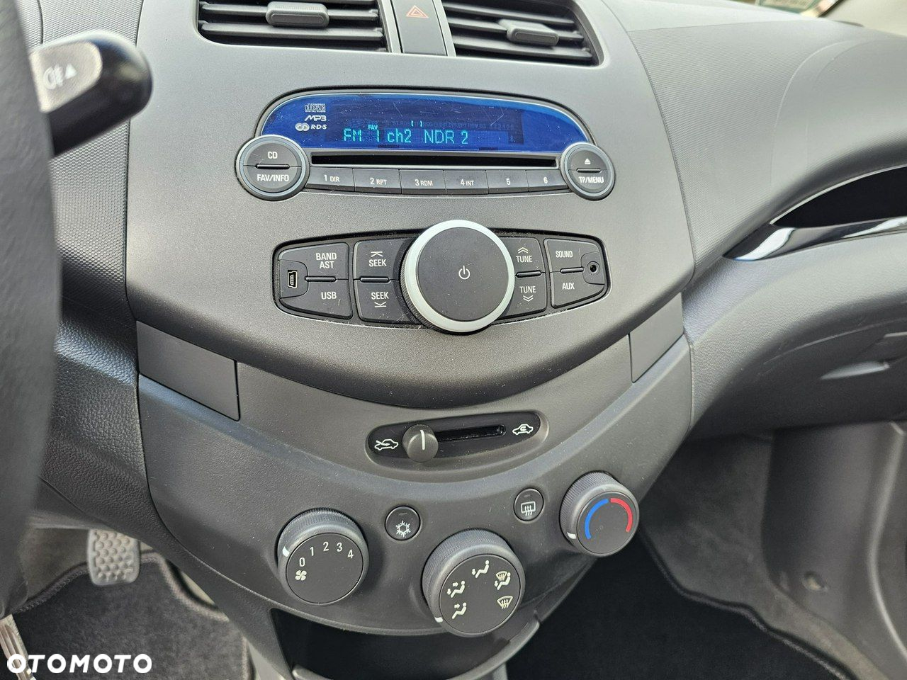 Chevrolet Spark - 10