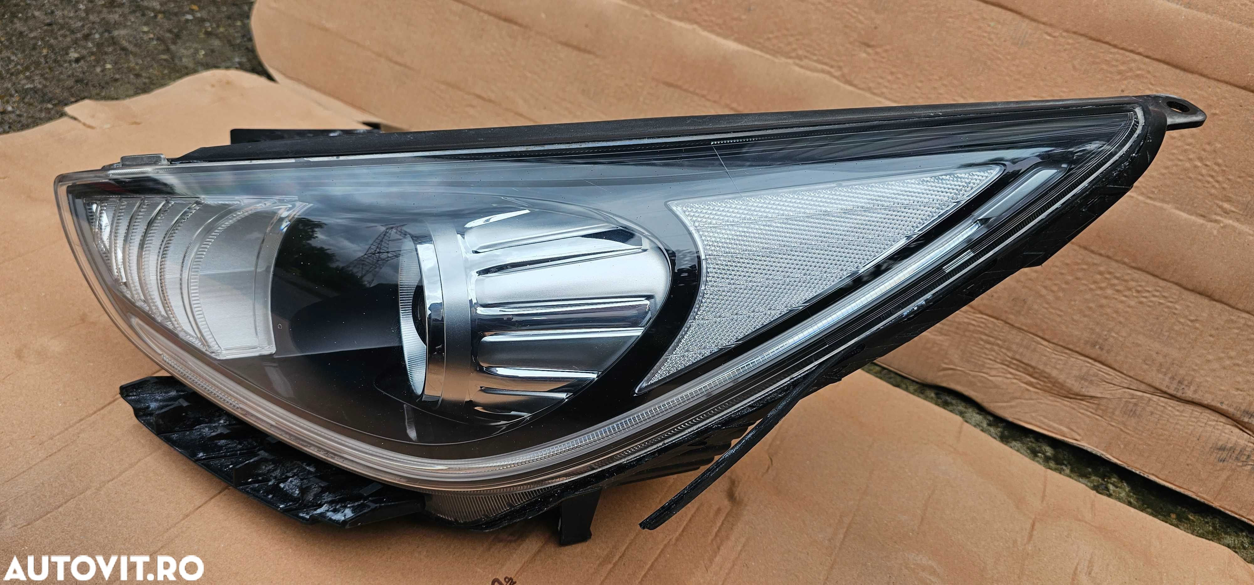 Far stanga Xenon Kia Niro 2016 2017 / 2018 2019 - 3