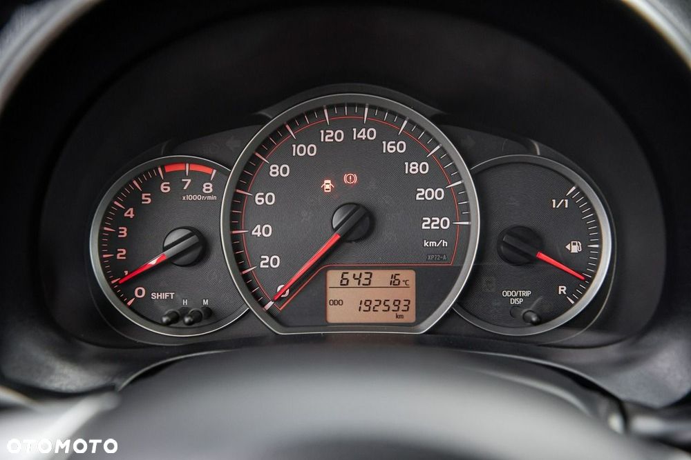 Toyota Yaris - 18