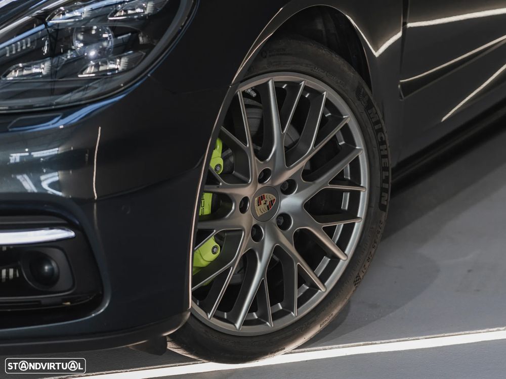 Porsche Panamera Sport Turismo 4 E-Hybrid Edition 10 Anos - 8