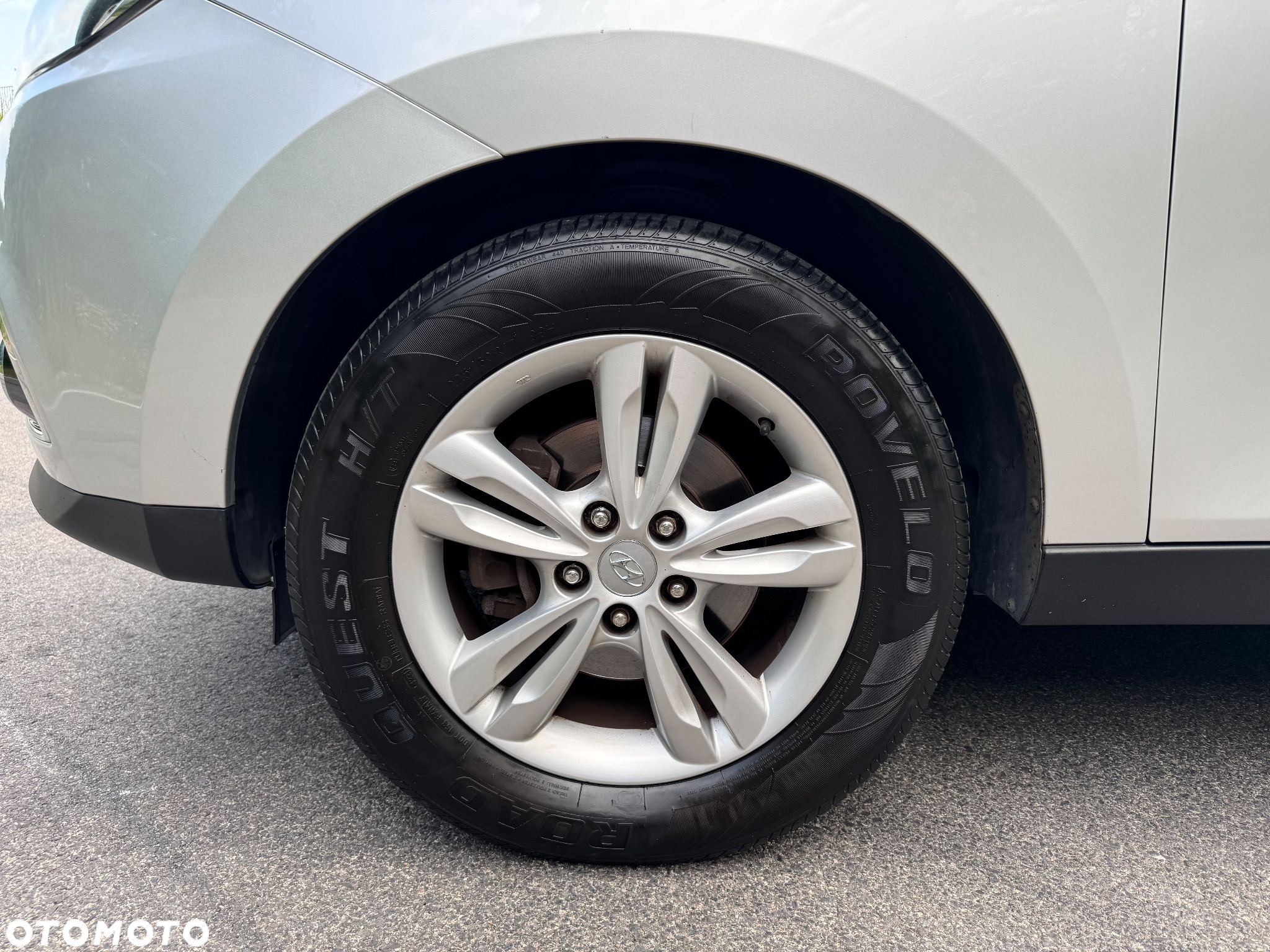 Hyundai ix35 1.7 CRDi 2WD blue Finale Gold - 32