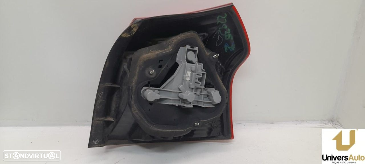 FAROLIM TRASEIRO ESQUERDO TOYOTA COROLLA 2004 -8156002300 - 2