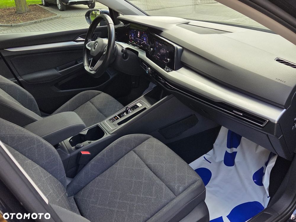 Volkswagen Golf - 20