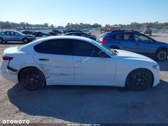 Alfa Romeo Giulia - 7