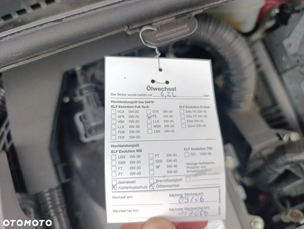 Toyota Prius Hybrid Executive - 28