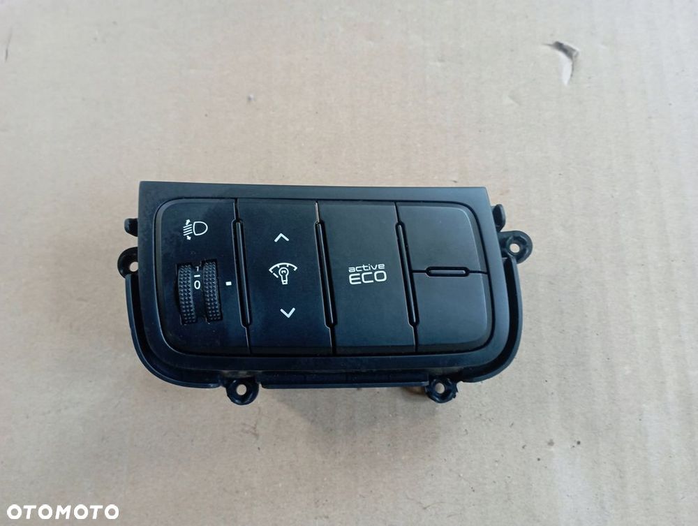 KIA CEED II 2 PANEL REGULACJA ŚWIATEŁ EUROPA 93300-A2250 - 1