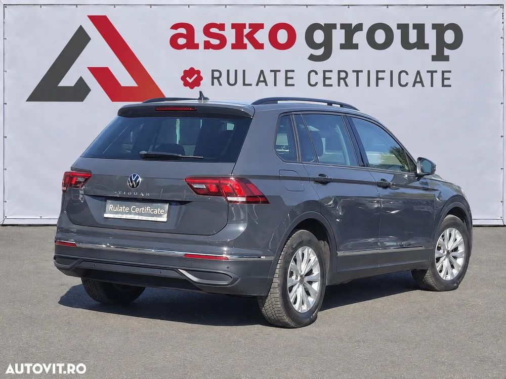 Volkswagen Tiguan - 9