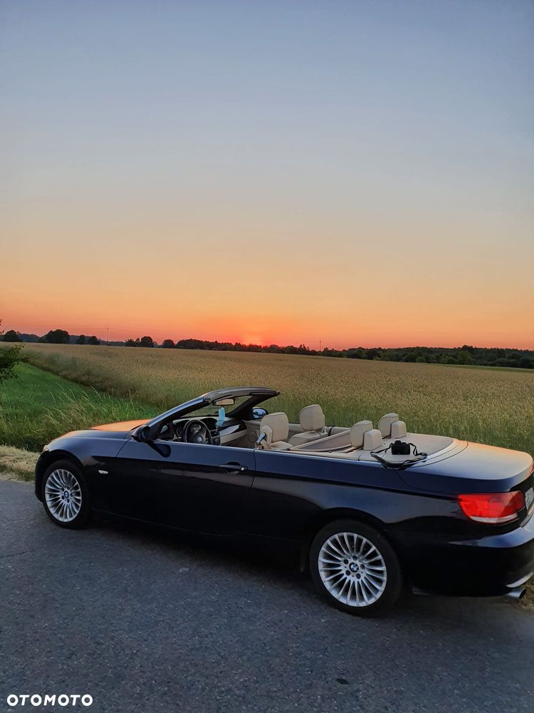 BMW Seria 3 320i - 17