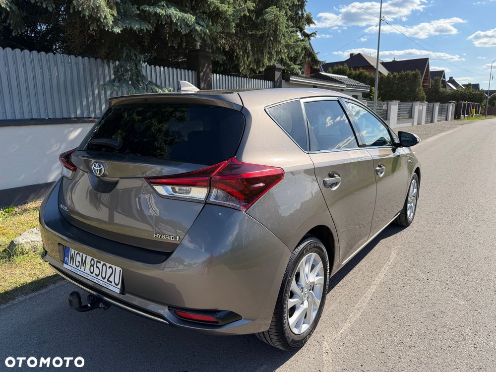 Toyota Auris - 13