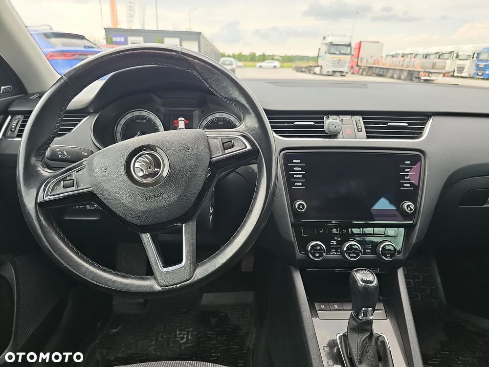 Skoda Octavia 2.0 TDI 4x4 Style DSG - 12