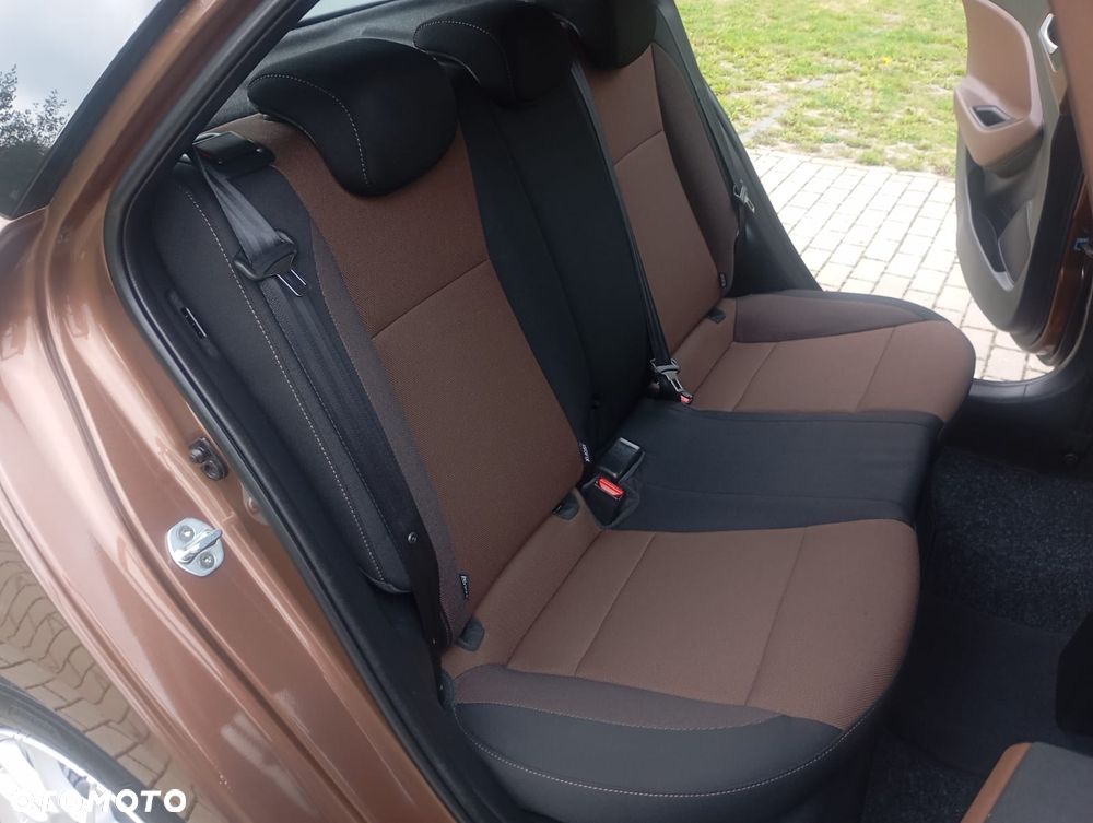 Hyundai i20 1.2 Elegant - 17