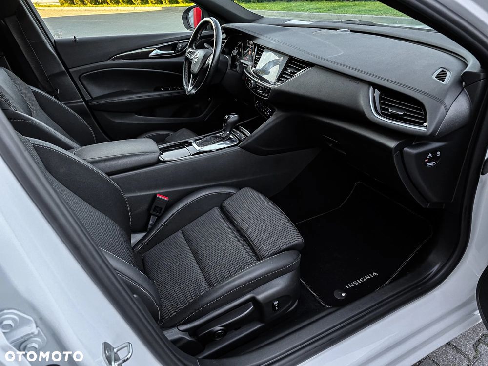Opel Insignia - 33