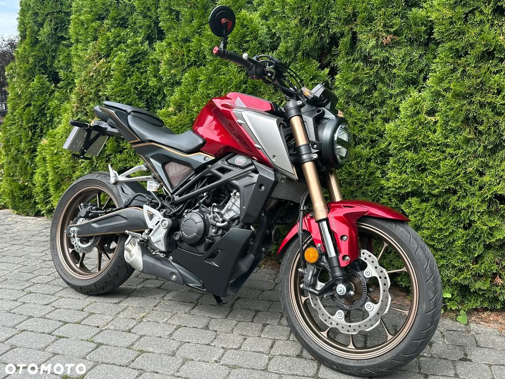 Honda CB - 1