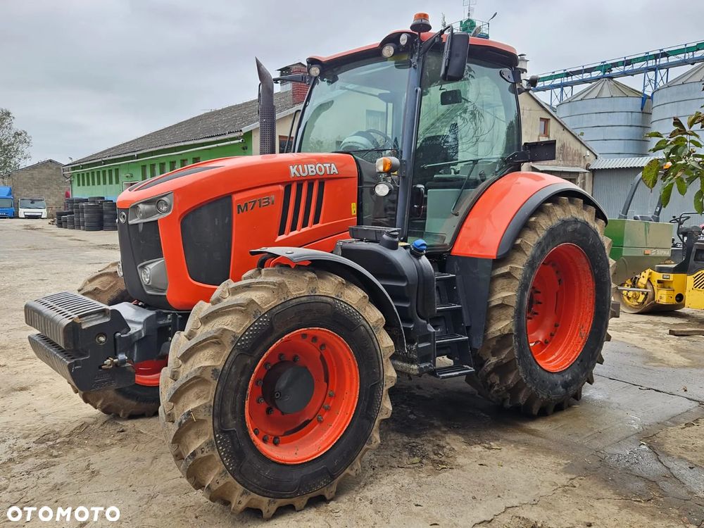 Kubota M7131 - 28