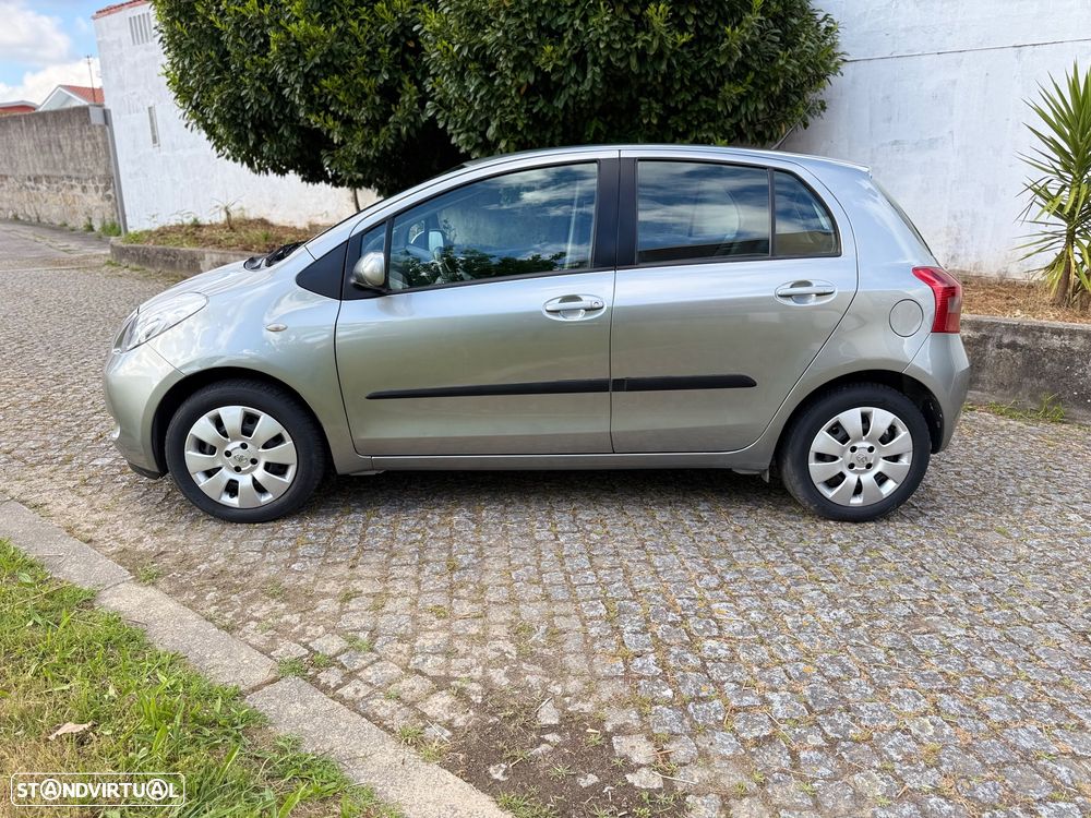 Toyota Yaris 1.0 VVT-i Rock in Rio - 2