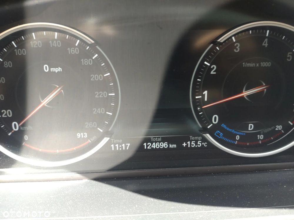 BMW Seria 7 740i - 13