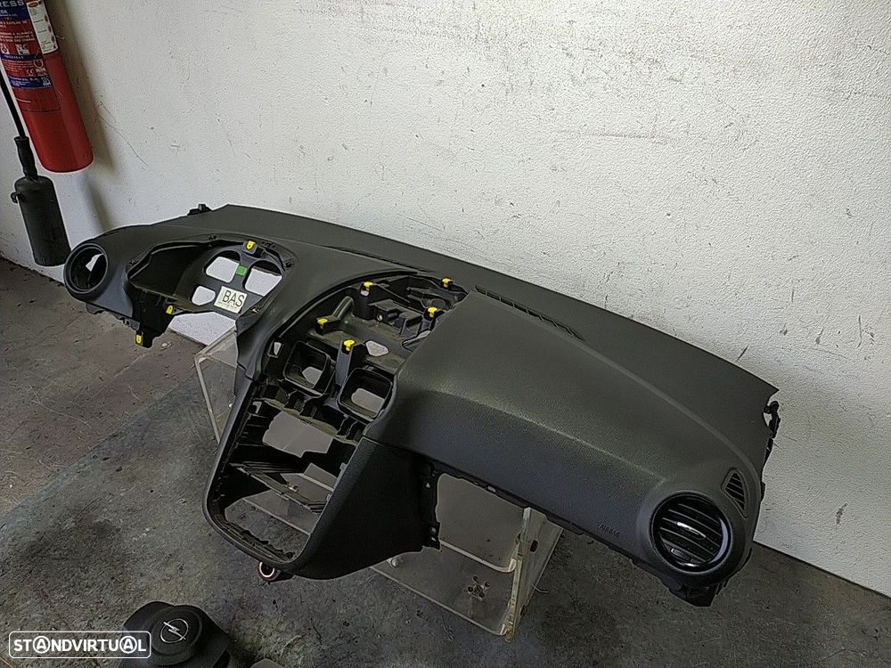 Tablier Opel Corsa D (S07)