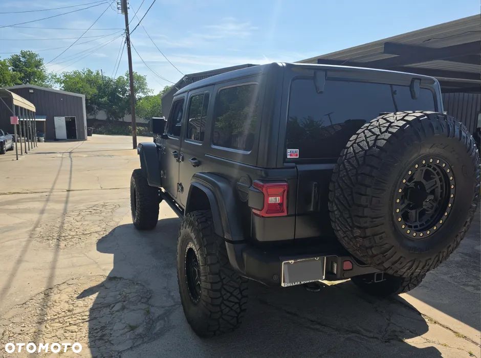 Jeep Wrangler - 3