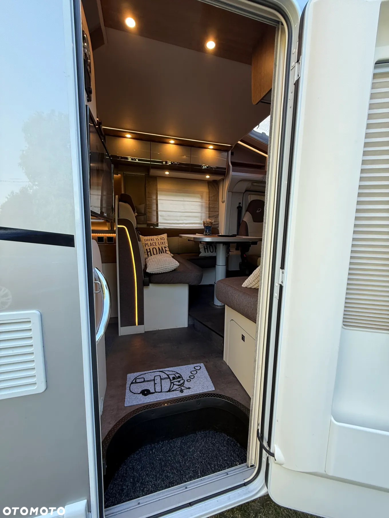 Dethleffs 7052  półintegra  camper kamper 5 osób - 33